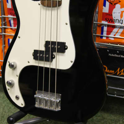 Encore LPK40 bass guitar in black Left Handed image 3