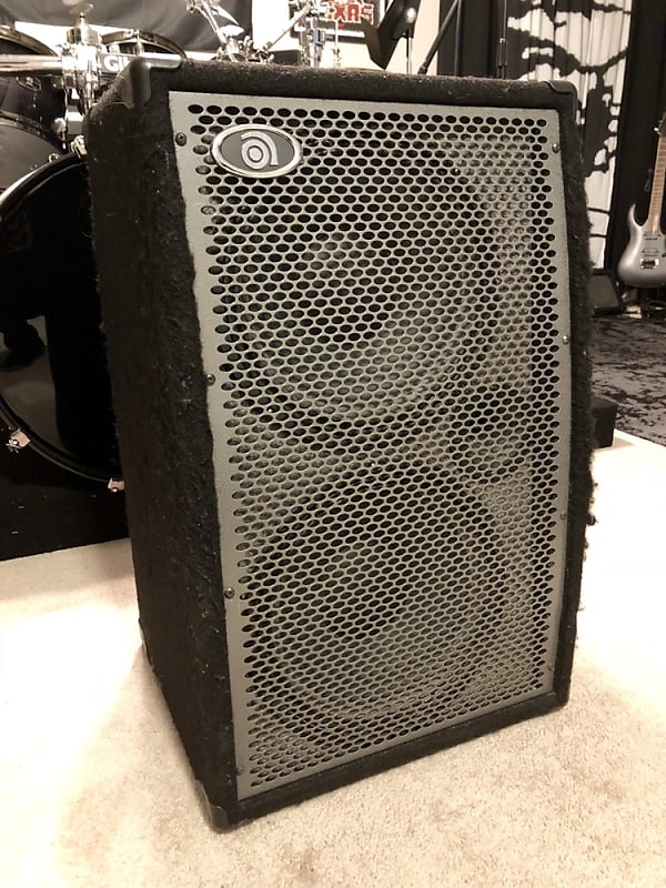 Ampeg PB212H 400W 2x12