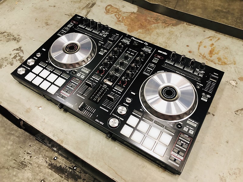 Pioneer DJ DDJ-SR2 (Factory Refurbished) | Reverb Canada