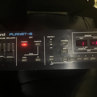 Roland MKS-30 Rackmount Analog Synthesizer 1984 - 1986 with M-16C memory card