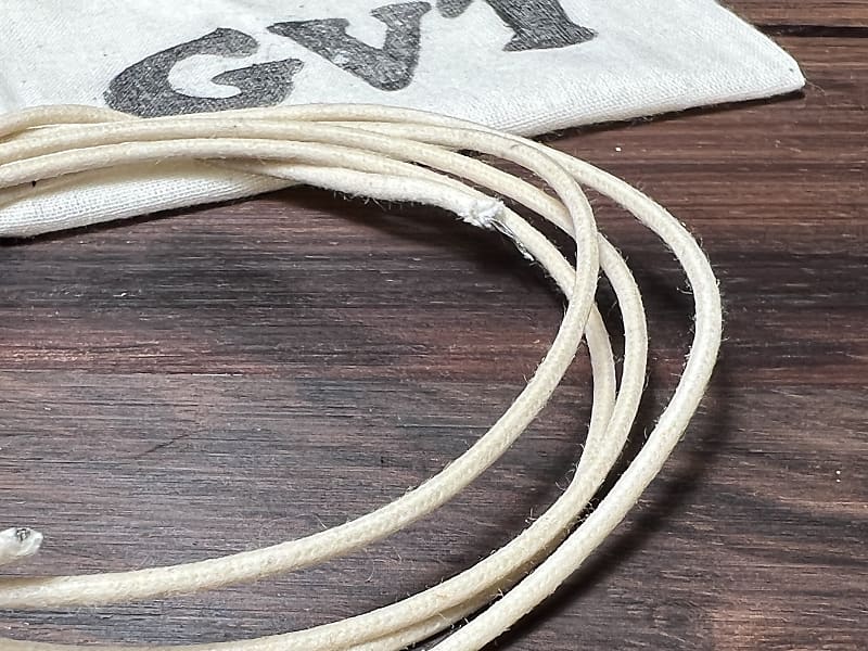 General Vintage Tone 22 AWG Cloth 7-Strd Vint. Hook-Up wire One meter White  White