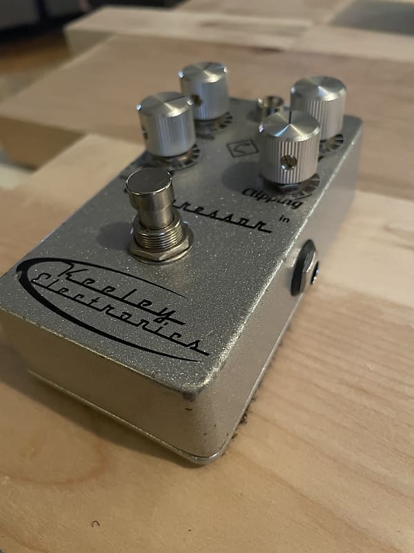 Keeley C4 4-Knob Compressor | Reverb Canada