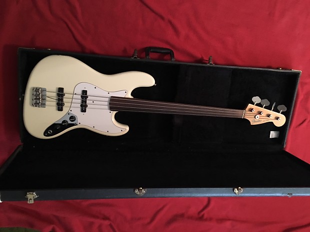 Fender Standard Jazz Bass Fretless 1989 - 1997 | Reverb