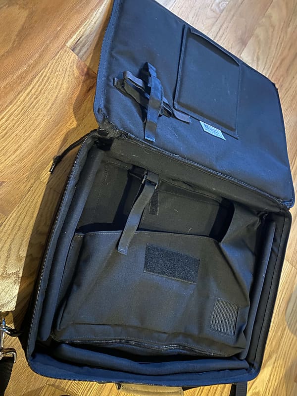 Porta Brace 17インチ用モニターバッグ MO-LH1700 Portabrace Flat Screen Monitor Case fits 17