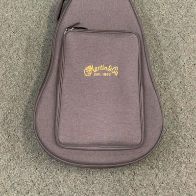 Martin 000C12-16E Left-Handed Acoustic/Electric Classical Guitar with Soft Case image 17