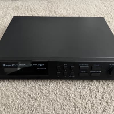 Roland MT-32 Multi-Timbral Synthesizer Module 1987 - 1992 - Black