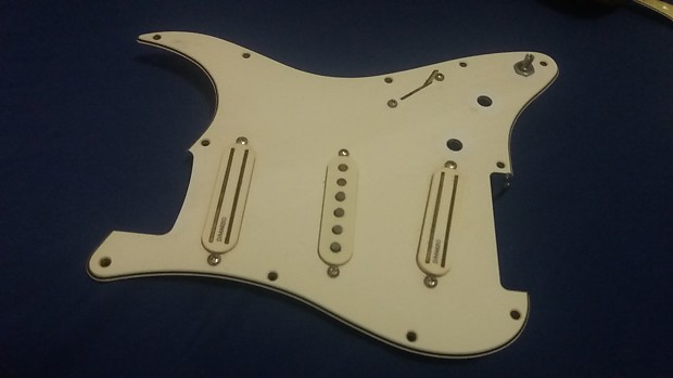 DIMARZIO ( ディマジオ ) DP188 Pro Track Aged White/Nickel