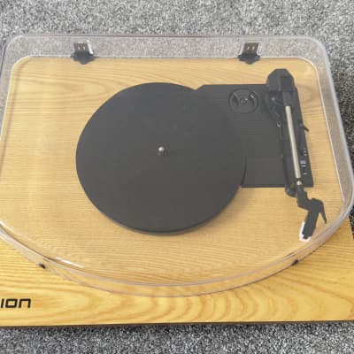 Ion Audio Classic LP Turntable 2010 - Black & Wood Vaneer image 4