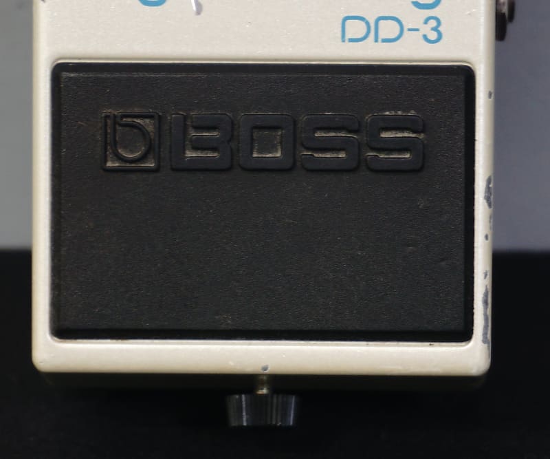 Boss DD-3 90's Digital Delay Guitar Effects Pedal - Pink Label