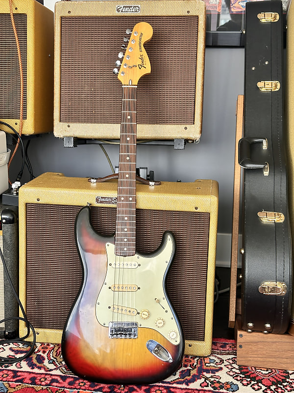 Fender Stratocaster Hardtail with 3-Bolt Neck, Rosewood Fretboard 1971 - 1977 - Sunburst image 1