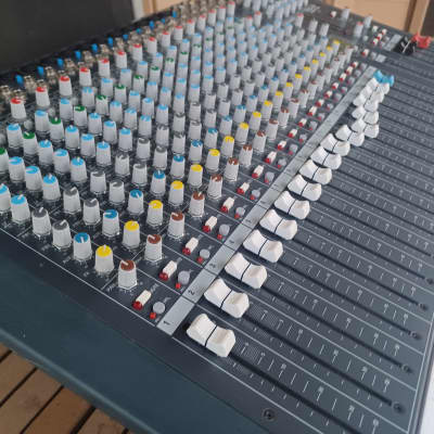 Allen & Heath pa20-cp | Reverb Allen & Heath pa20-cp | Reverb