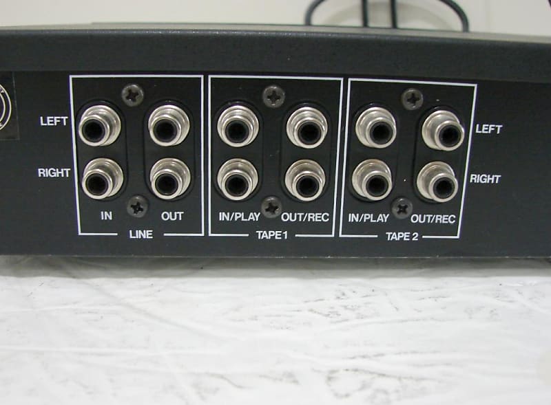 ADC Sound Shaper SS-300SL 10-Band - Stereo Graphic Equalizer ADC Sound Shaper SS-300SL 10-Band - Stereo Graphic Equalizer