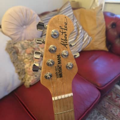 Ernie Ball Music Man Albert Lee MM90 Hardtail 2012 - Candy Red image 3