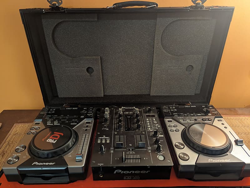 Complete Pioneer DJ Rig: 2 Pioneer CDJ 400s + DJM-400 Mixer + | Reverb