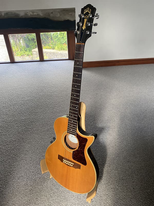 ギター GUILD SONGBIRD NAT Guild Songbird X-30NT 1988 - Natural | Reverb
