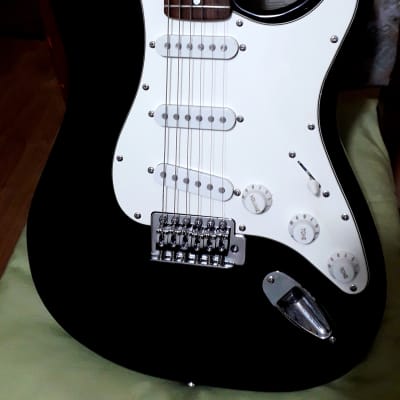 Sunsmile Strato style guitar (2010) for sale