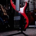Kramer D-1 Bass 2016 - Present - Gloss Red-Black