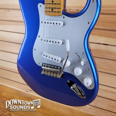 Fender Limited Edition H.E.R. Stratocaster with Deluxe Fender Bag - Blue Marlin image 3
