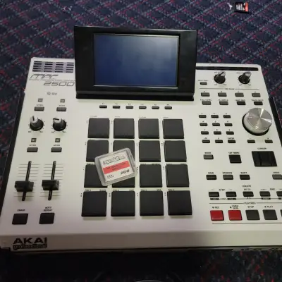 Akai MPC2500 Music Production Center | Reverb