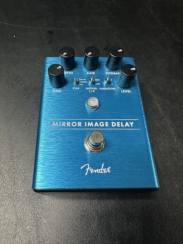 Fender Mirror Image Delay