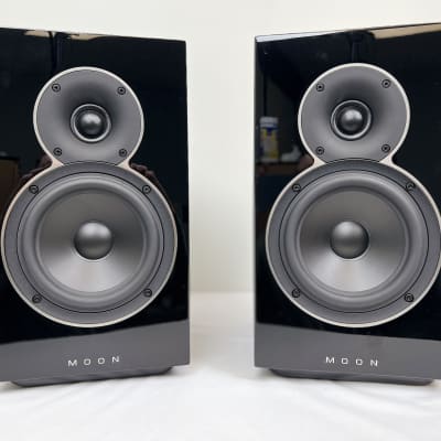 Moon Voice 22 Bookshelf Speakers with Stands image 1