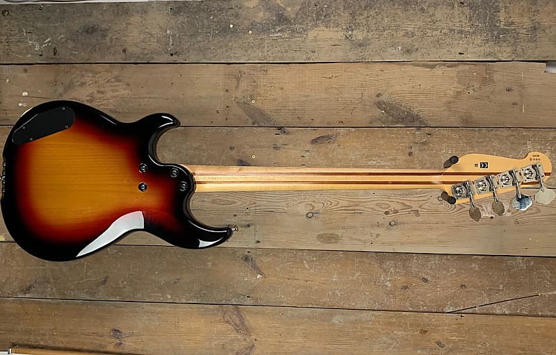 ベース YAMAHA BB 2024 ヤマハ | BB2024 - エレキベース - 特長