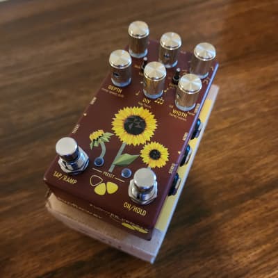 Reverb.com listing, price, conditions, and images for flower-pedals-dandelion-tremolo