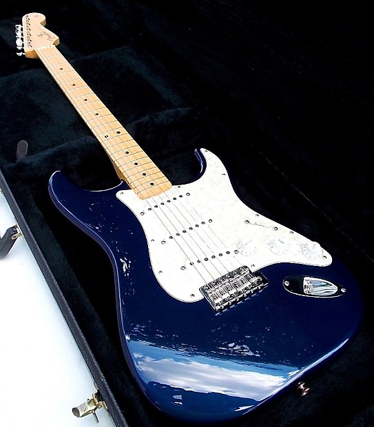 ギター FenderHybridII Stratocaster GunlBlue Squier by Fender Stratocaster Metallic Blue – Chicago Music