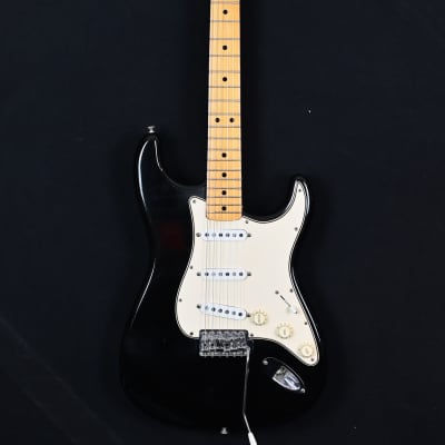 Fender Stratocaster from 1973 in Black with original Hardcase | Reverb