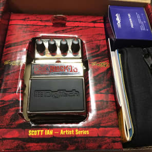 DigiTech Black 13 Scott Ian distortion pedal + box + candy