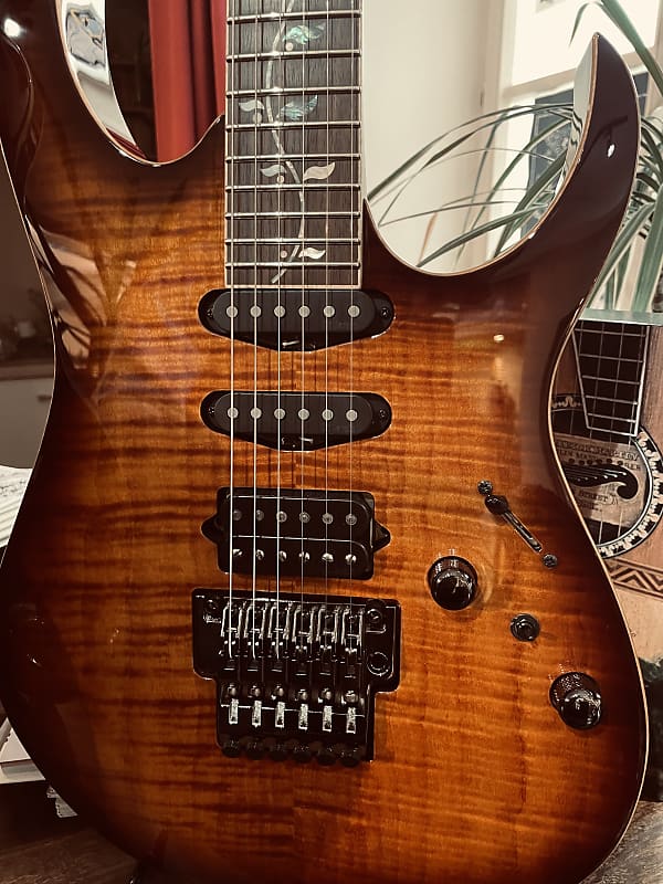 Ibanez RG8560 J. Custom