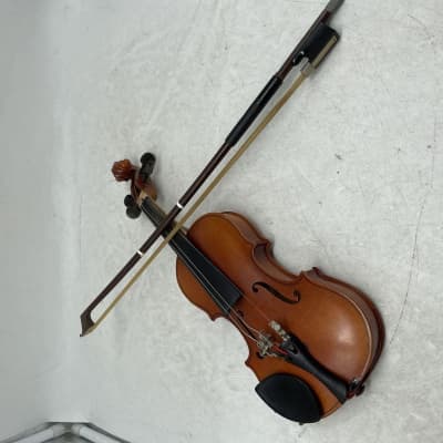 Suzuki Model 220 (1/16 Size) Violin, Japan, 1978, with case & bow image 3