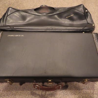 SELMER ALTO SAXOPHONE CASE CLEAN & EXCELLENT WITH KEYS+ LEATHER  COVER, image 1