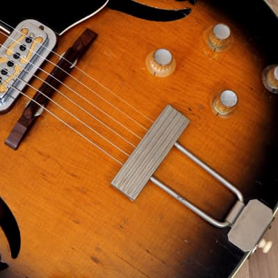 1962 Harmony Meteor R272 Vintage Guitar Regal-Branded w