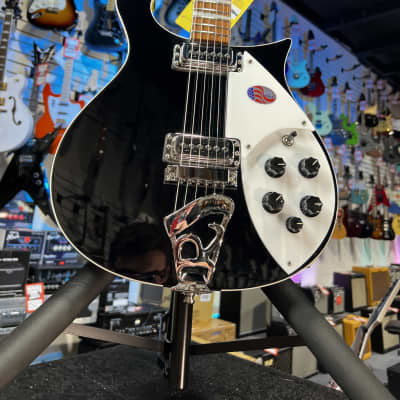 Rickenbacker 620