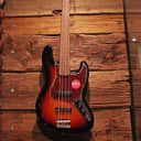 Squier Classic Vibe '60s Jazz Bass® Fretless 3 Color Sunburst - Free shipping lower USA!