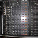 Mackie Onyx 1620i 16-Channel Firewire Analog Mixer with Road Ready Case