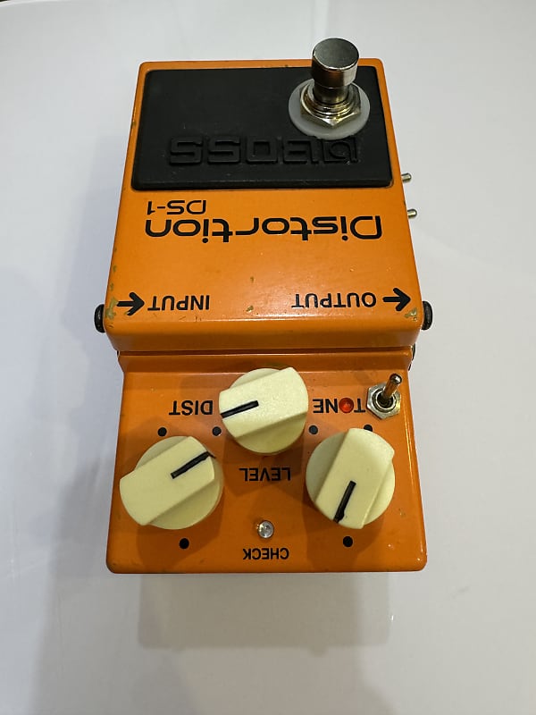 Boss DS-1 Distortion with JHS Synth-Drive Deluxe Mod Fuzz Octave  Overdrive Preamp Drone Synthesizer