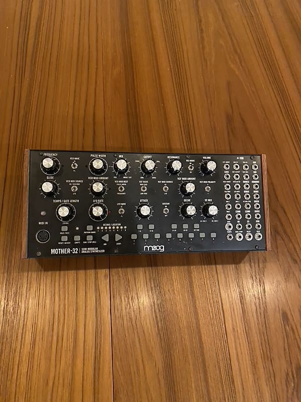 Moog Mother32 Tabletop / Eurorack SemiModular Synthesizer Reverb