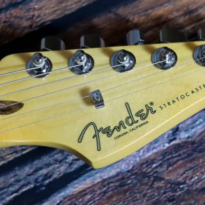 Fender American Professional II Stratocaster with Maple Fretboard, Hardshell Case & Case Candy-2020 - Present in Miami Blue image 11