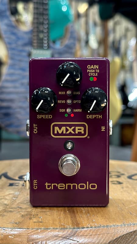 MXR M305 Tremolo