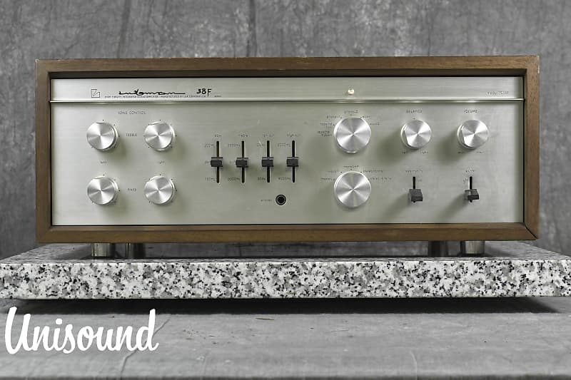 Luxman SQ38F Stereo Integrated Tube Amplifier in very good