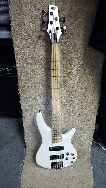 Ibanez SR305M SOUNDGEAR 5 STRING BASS GUITAR Pearl White