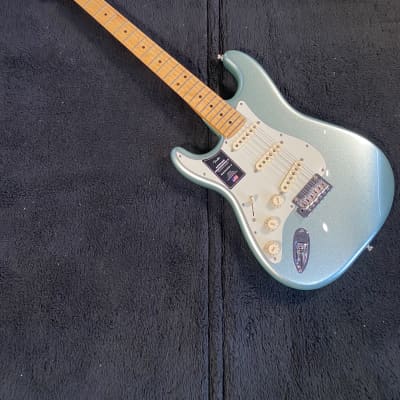 Fender American Professional II Stratocaster Left-Handed  MN Mystic Surf Green US210076190 8lb 2.0oz image 2