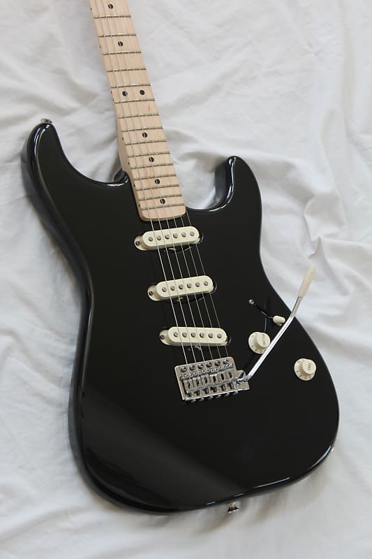 Fender Stratocaster アニバーサリーエディション Fender 60th Anniversary Commemorative Stratocaster 2-Color