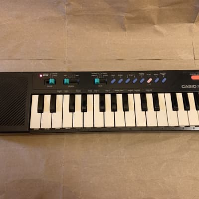 Casio PT-10 29-Key Mini Synthesizer Keyboard 1980s - Black  GC