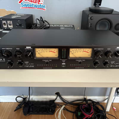 Aphex Dominator II 720 2 Channel Multiband Limiter Excellent