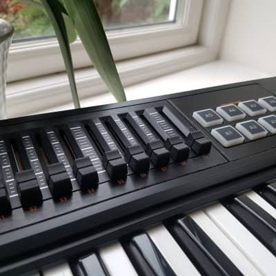 Roland A-800PRO MIDI Keyboard Controller | Reverb