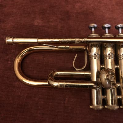 Conn 1050B Bb Student Trumpet w/ Case, Mouthpiece, Mute & Accessories image 4