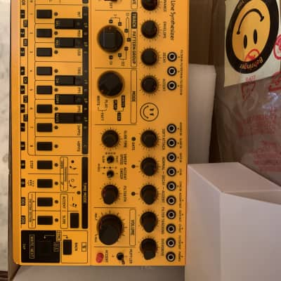 Behringer TD-3-MO Modded Out Analog Bass Synthesizer